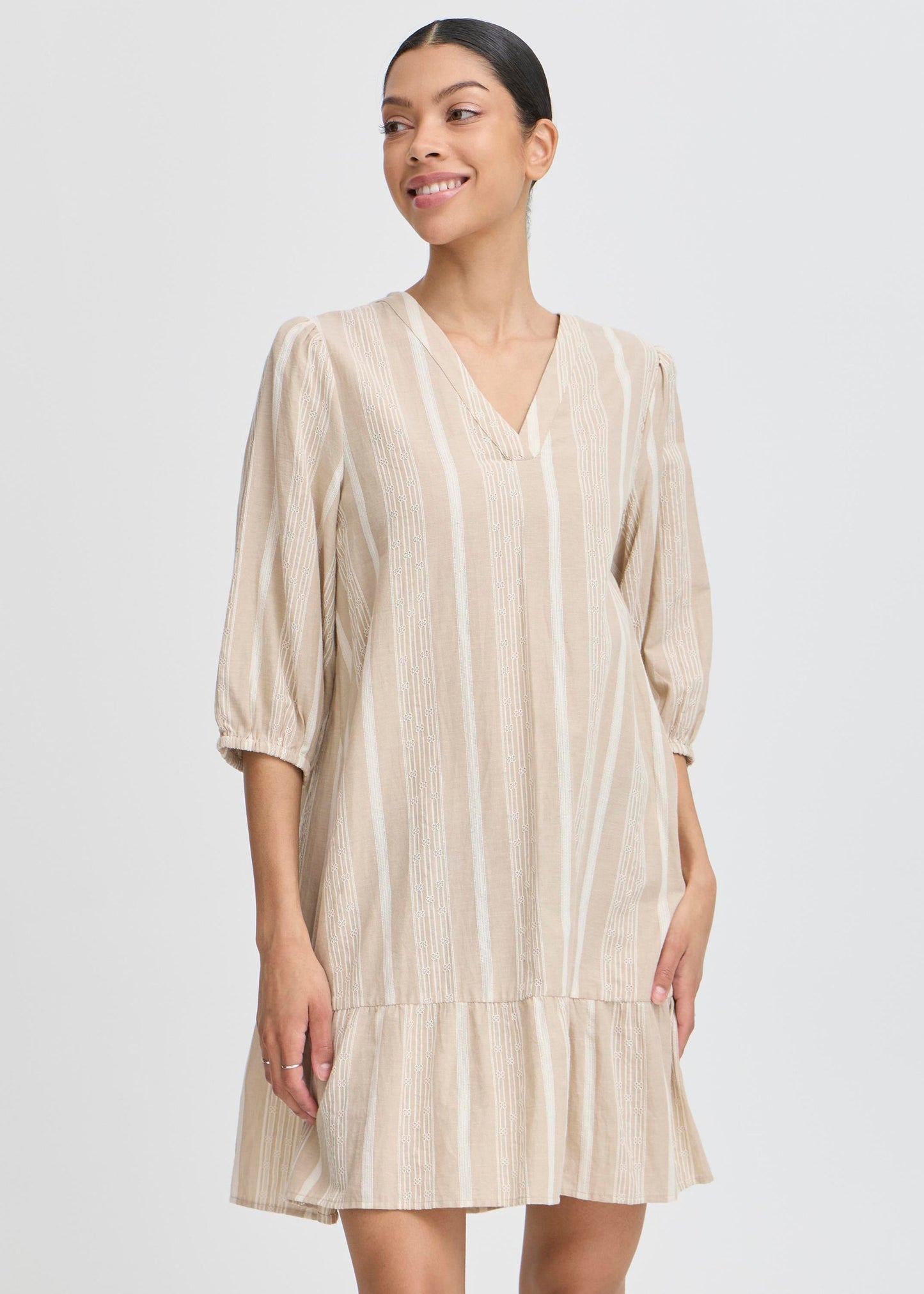 B.Young - Kleid kurz beige