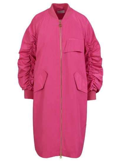 Dänische Mode und Lifestyle - pinke Bomberjacke