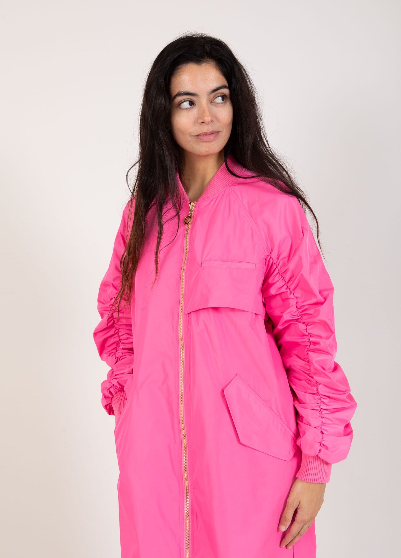 Dänische Mode und Lifestyle - pinke Bomberjacke