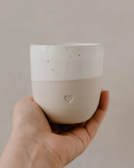 Eulenschnitt - Kleiner Becher mit Herz